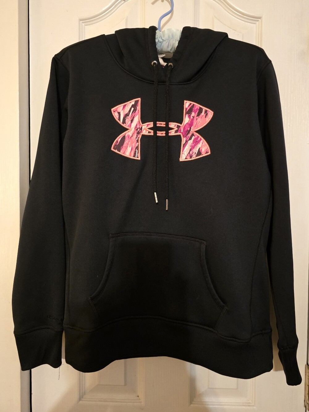 Under Armour Black Hoodie Pink Camo Logo M